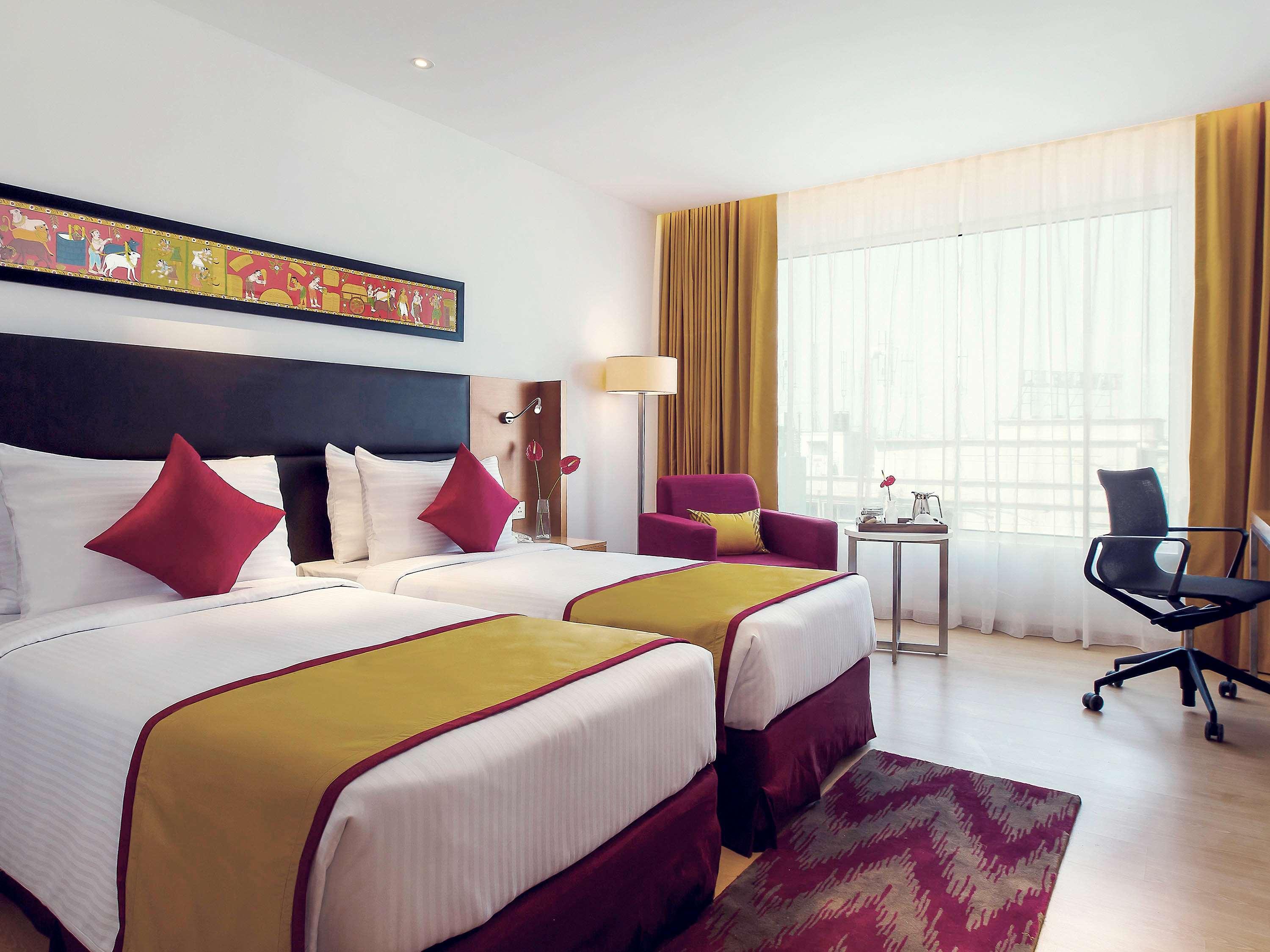 Mercure Hyderabad Kcp Banjara Hills, An Accor Hotel Dış mekan fotoğraf A room at the hotel
