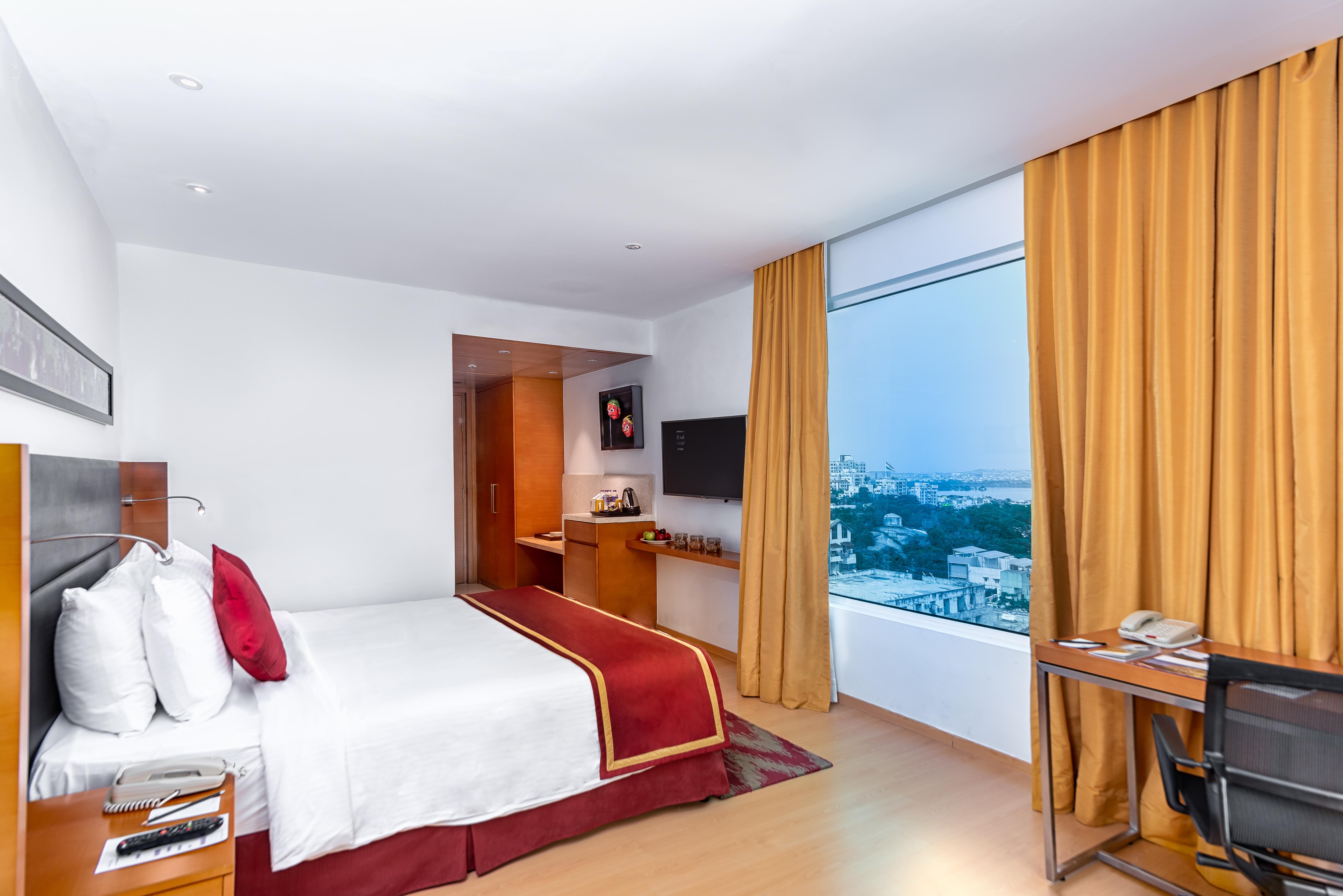 Mercure Hyderabad Kcp Banjara Hills, An Accor Hotel Dış mekan fotoğraf