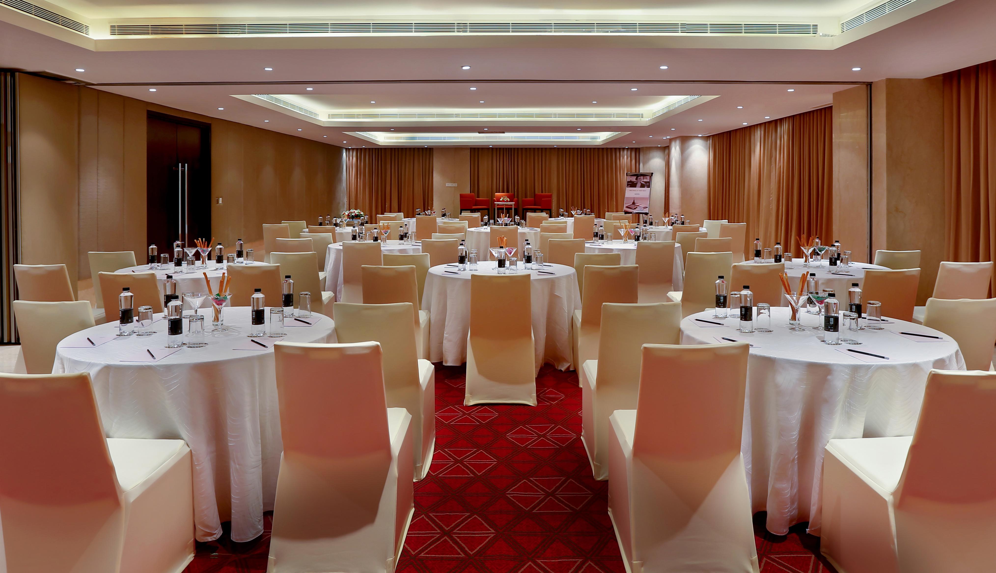 Mercure Hyderabad Kcp Banjara Hills, An Accor Hotel Dış mekan fotoğraf Meeting room